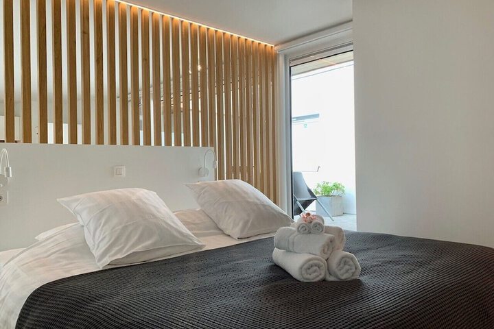 Room 2 of 47