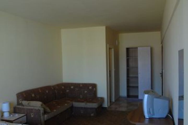 Room 27 of 58