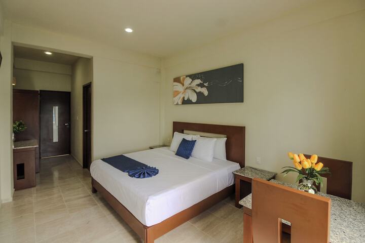 Room 9 of 34