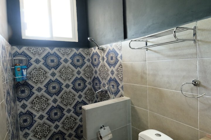 Room 29 of 34