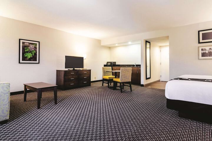 Room 13 of 53