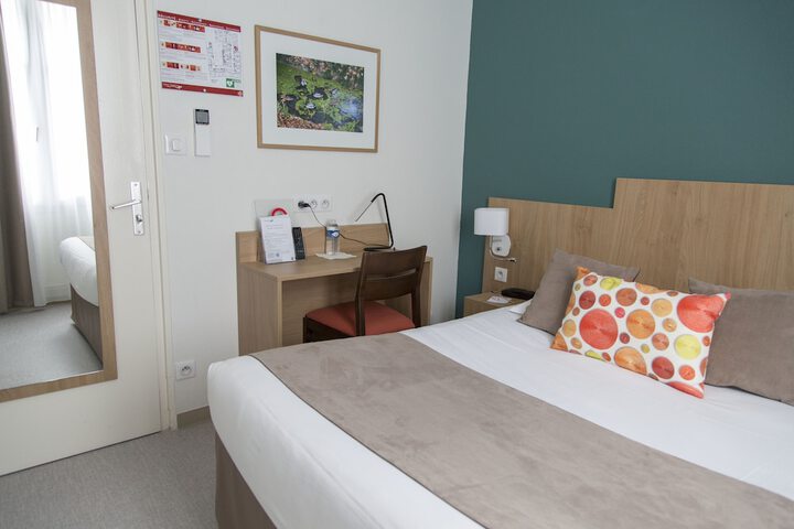 Room 15 of 41