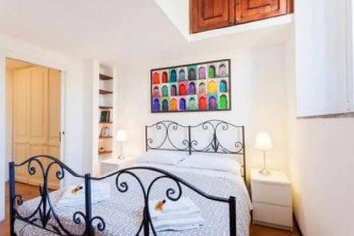 Room 121 of 445