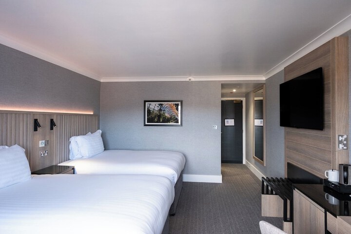Room 30 of 110