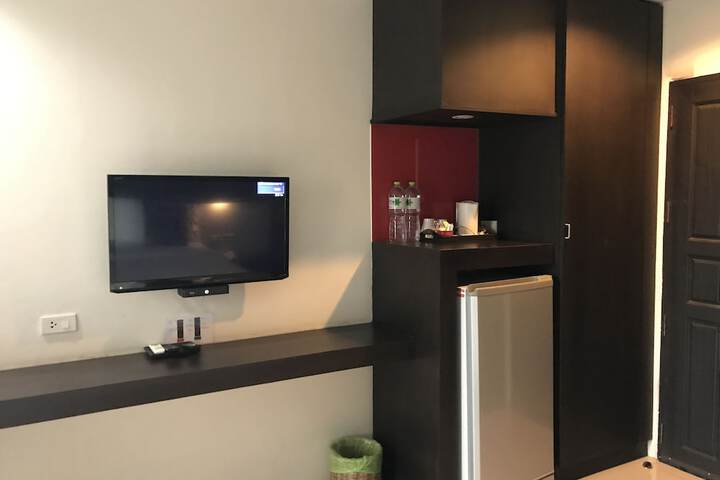 Room 10 of 35