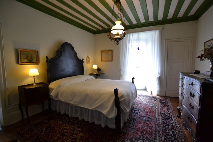Room 6 of 47