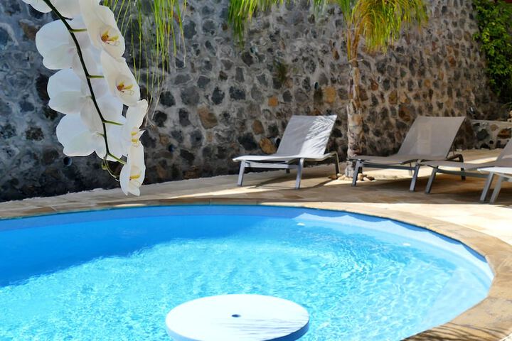 Pool Hotel
