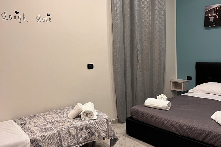 Room 14 of 37