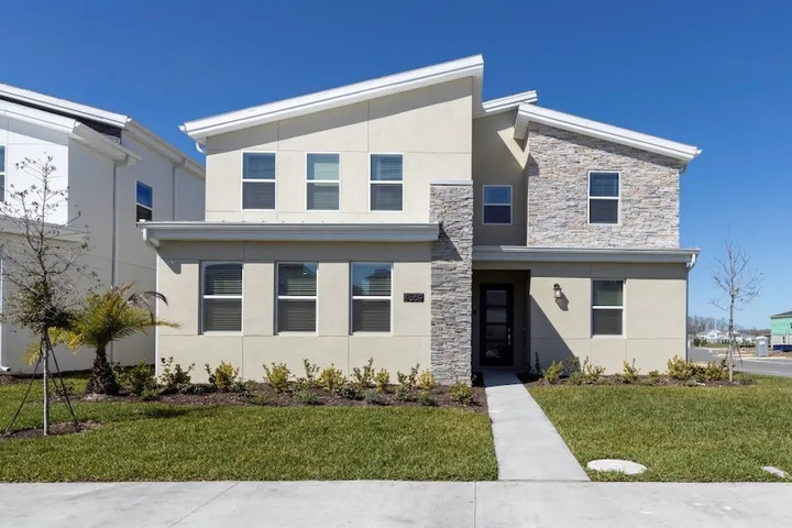 Lovely 6Bd Pool Gm Hm Storey Lake-4569tb