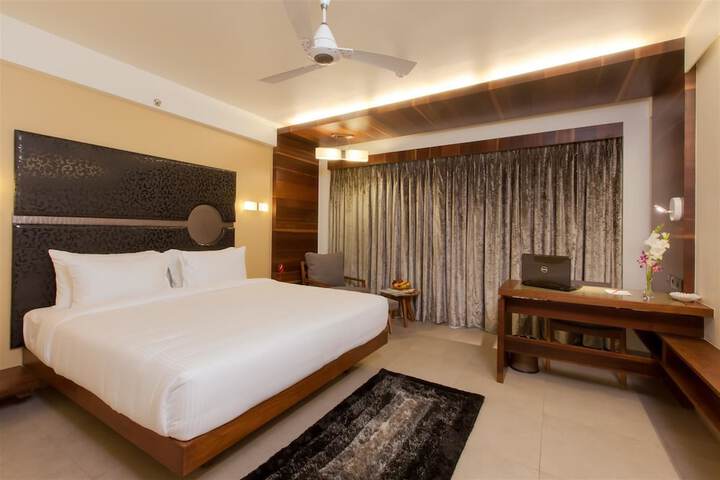 Room 15 of 65