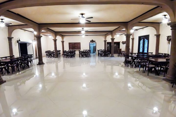 Hotel Interior 4 of 114