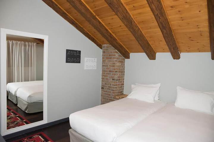 Room 13 of 59