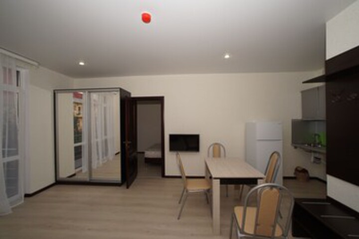 Room 18 of 23