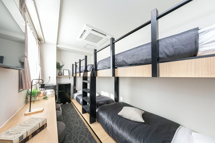 Room 57 of 144