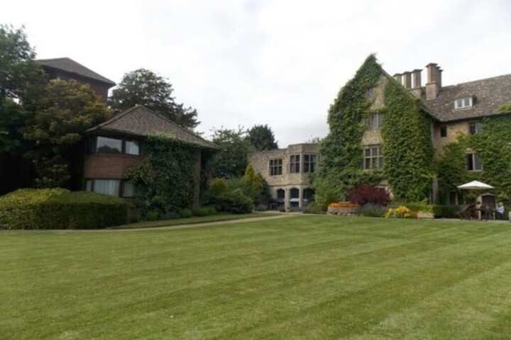 Hotel Exterior 74 of 74