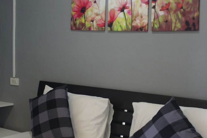 Room 9 of 41