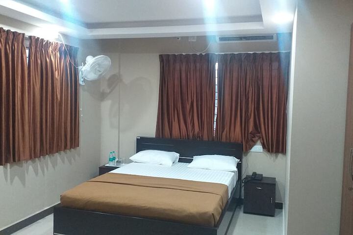 Room 30 of 44