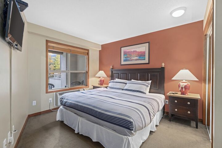 Room 14 of 100