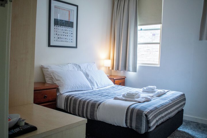 Room 3 of 19