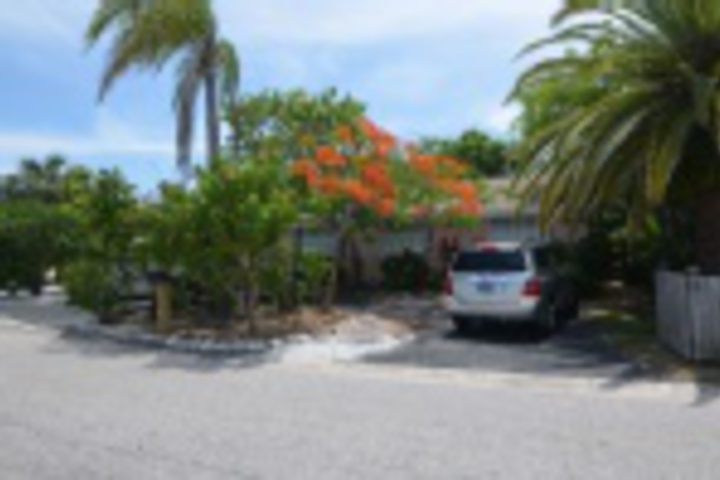 Property Grounds 41 of 576