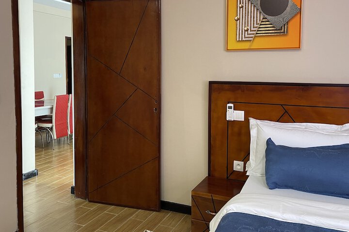 Room 11 of 51