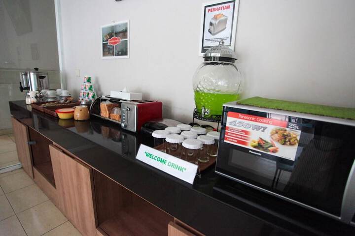 Dining Photos