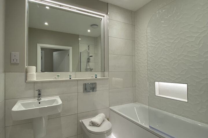Room 25 of 29