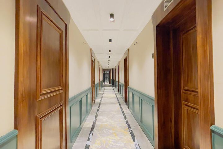 Paradise Premium in Srinagar