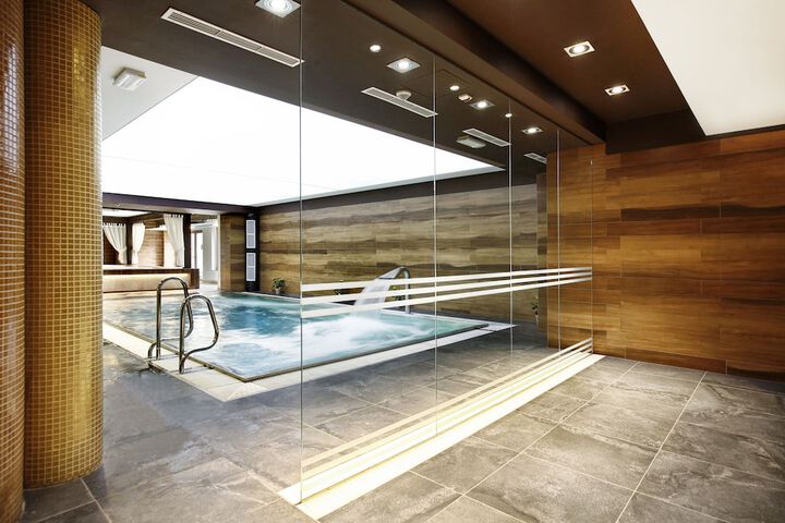 Pool 31 of 93