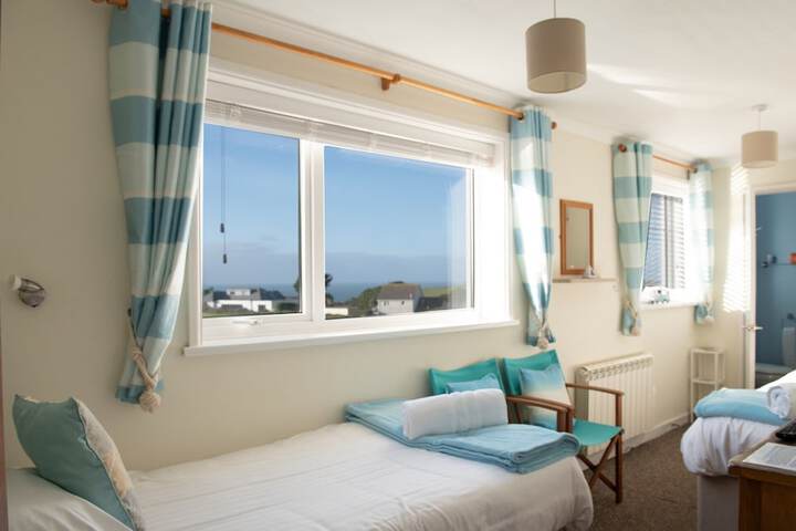 Room 10 of 70