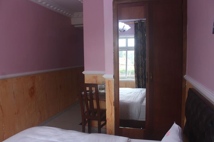 Room 29 of 51