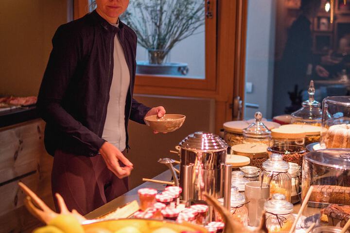 Breakfast/Coffee Service 160 of 176