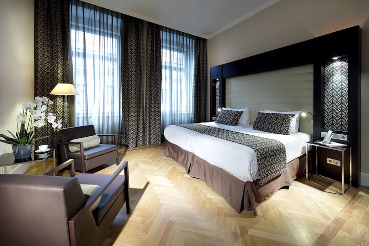 Room 10 of 51