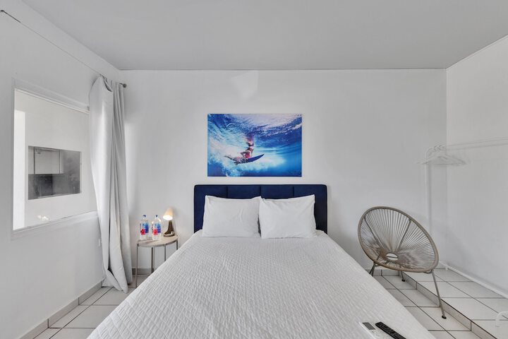 Room 18 of 101
