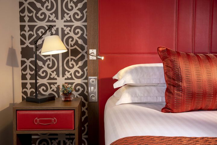 Room 10 of 91