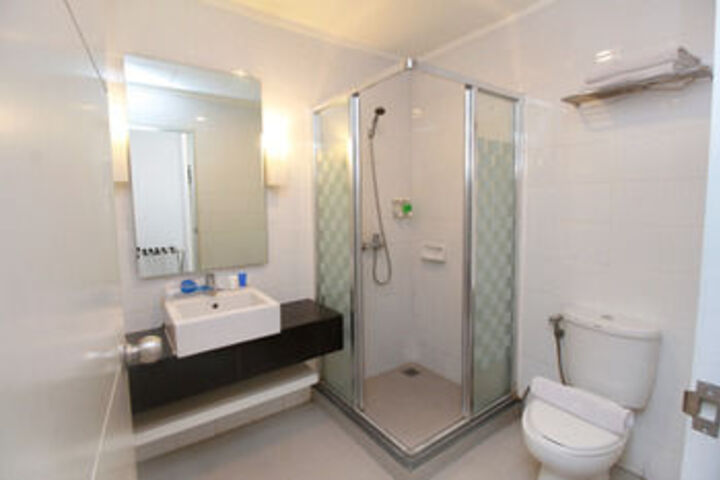 Room 3 of 23