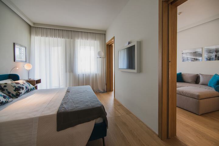 Room 26 of 146