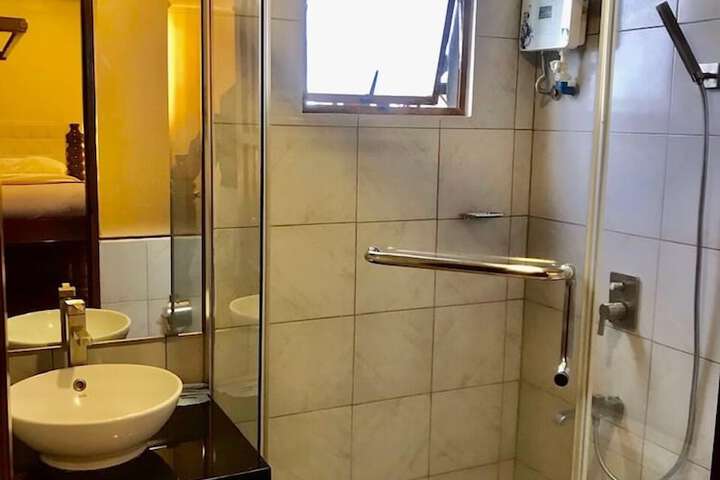 Room 20 of 36