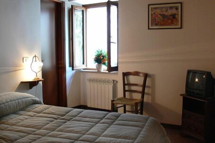 Room 5 of 46