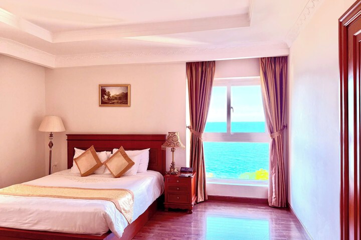 Room 18 of 50
