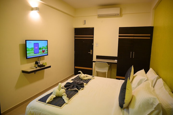 Room 6 of 20