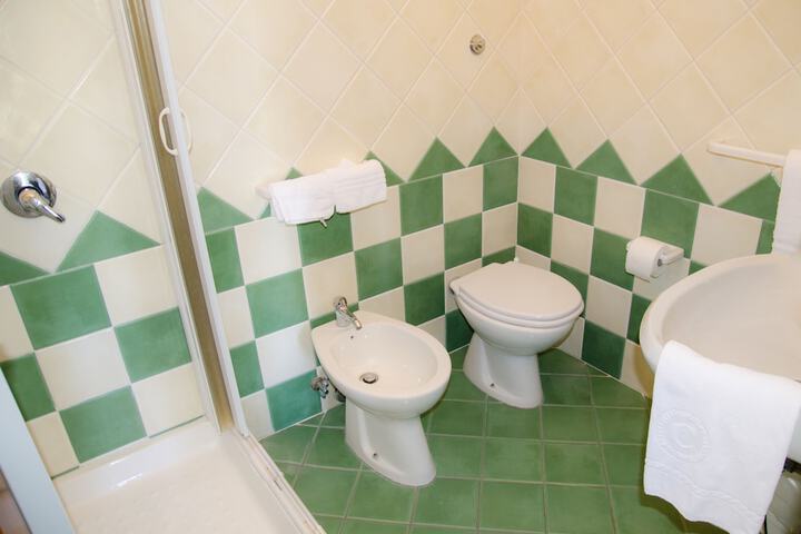 Clean Restrooms