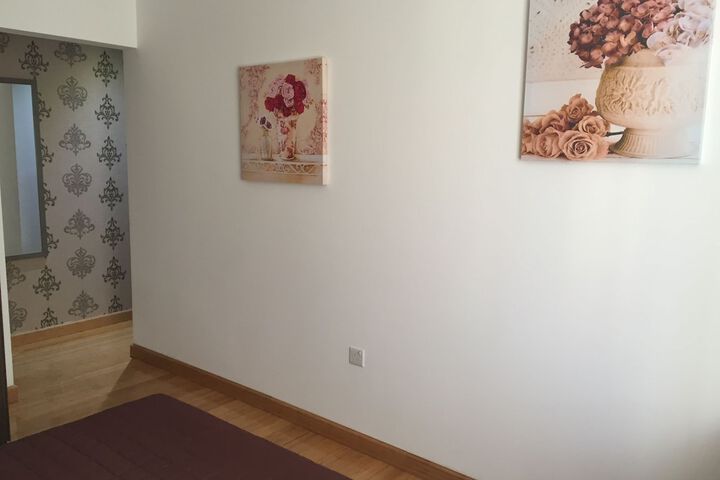 Room 13 of 20