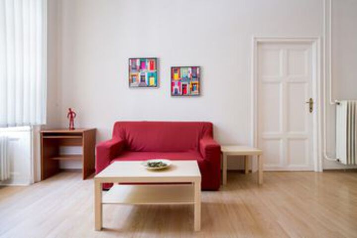 Room 34 of 322