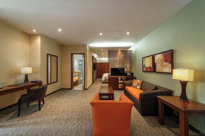 Room 9 of 71