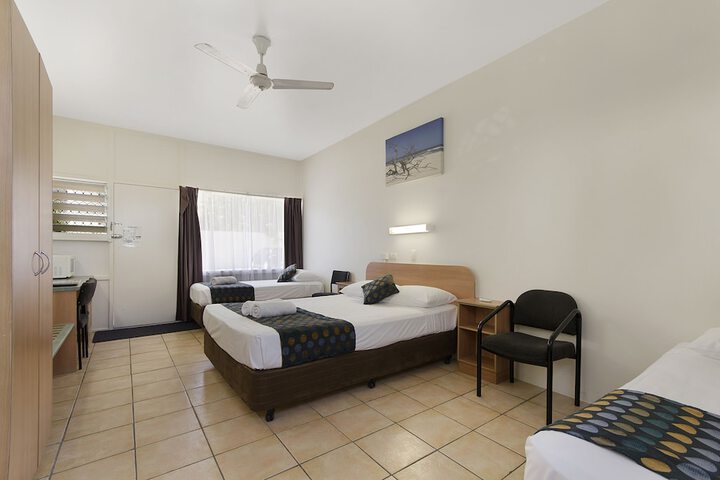 Room 10 of 49