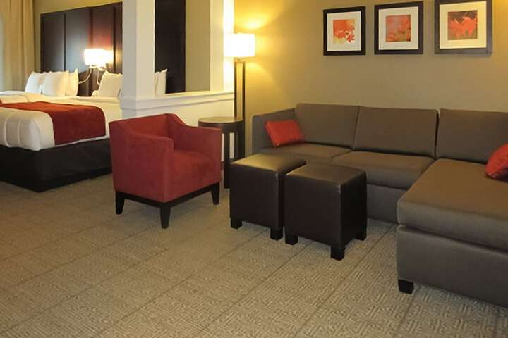 Suite King Bed Sofa (3 of 21)