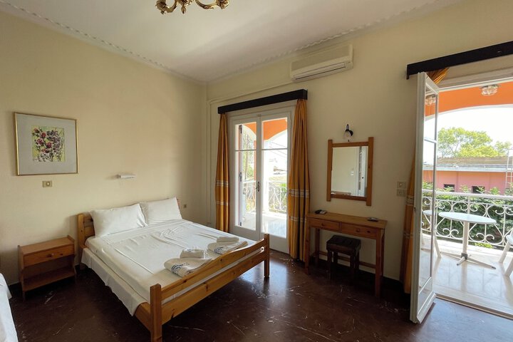 Room 56 of 121