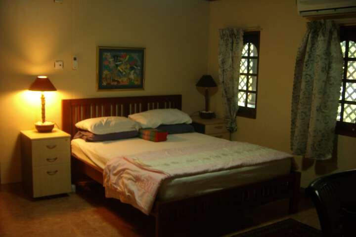 Room 4 of 30