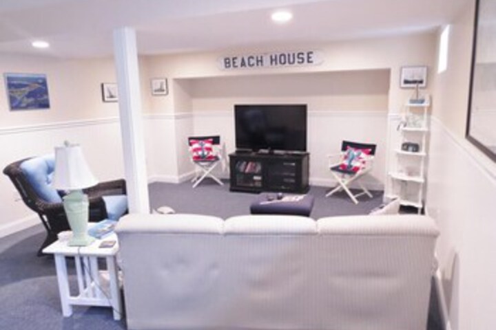 Room 12 of 25